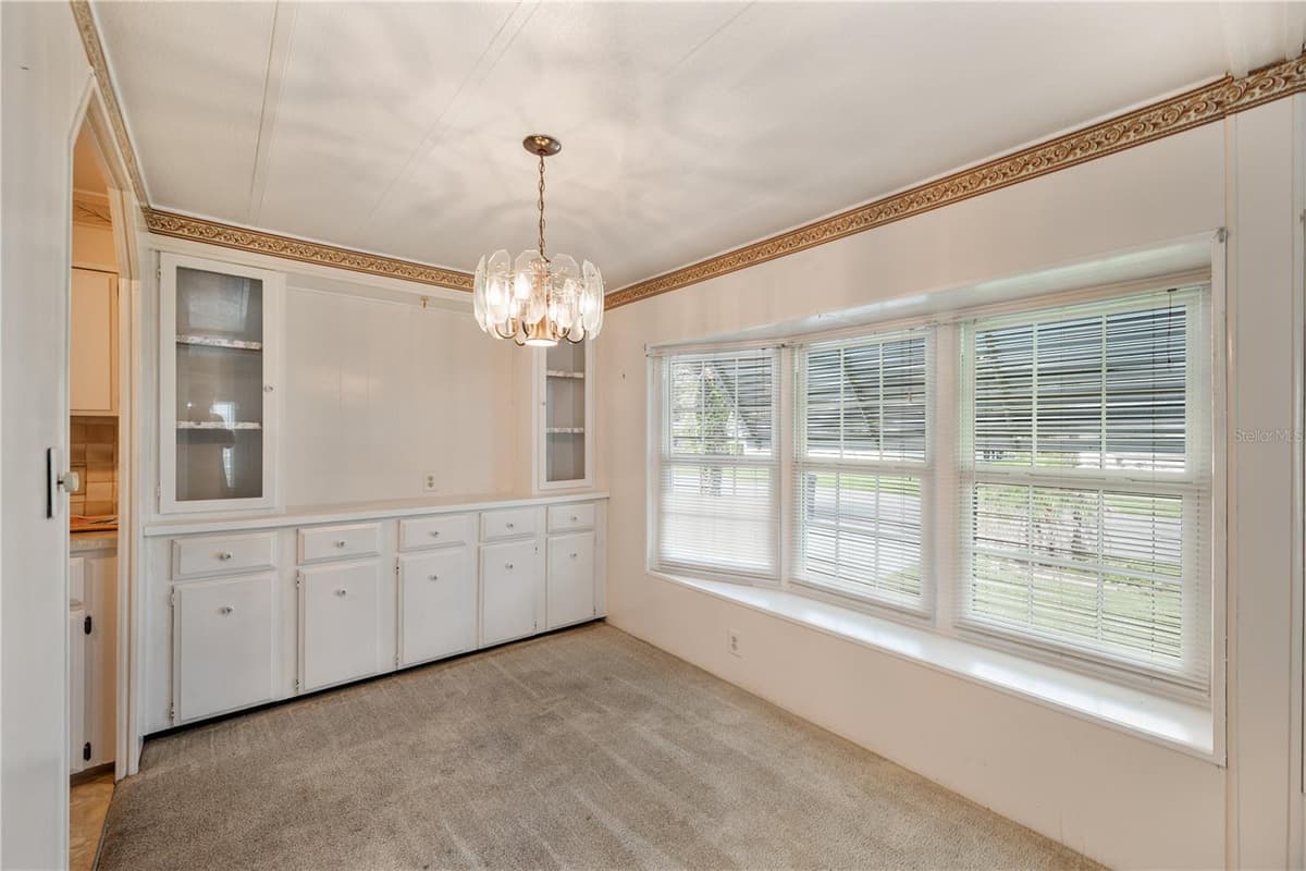 1610 REYNOLDS ROAD — photo 11 of 29