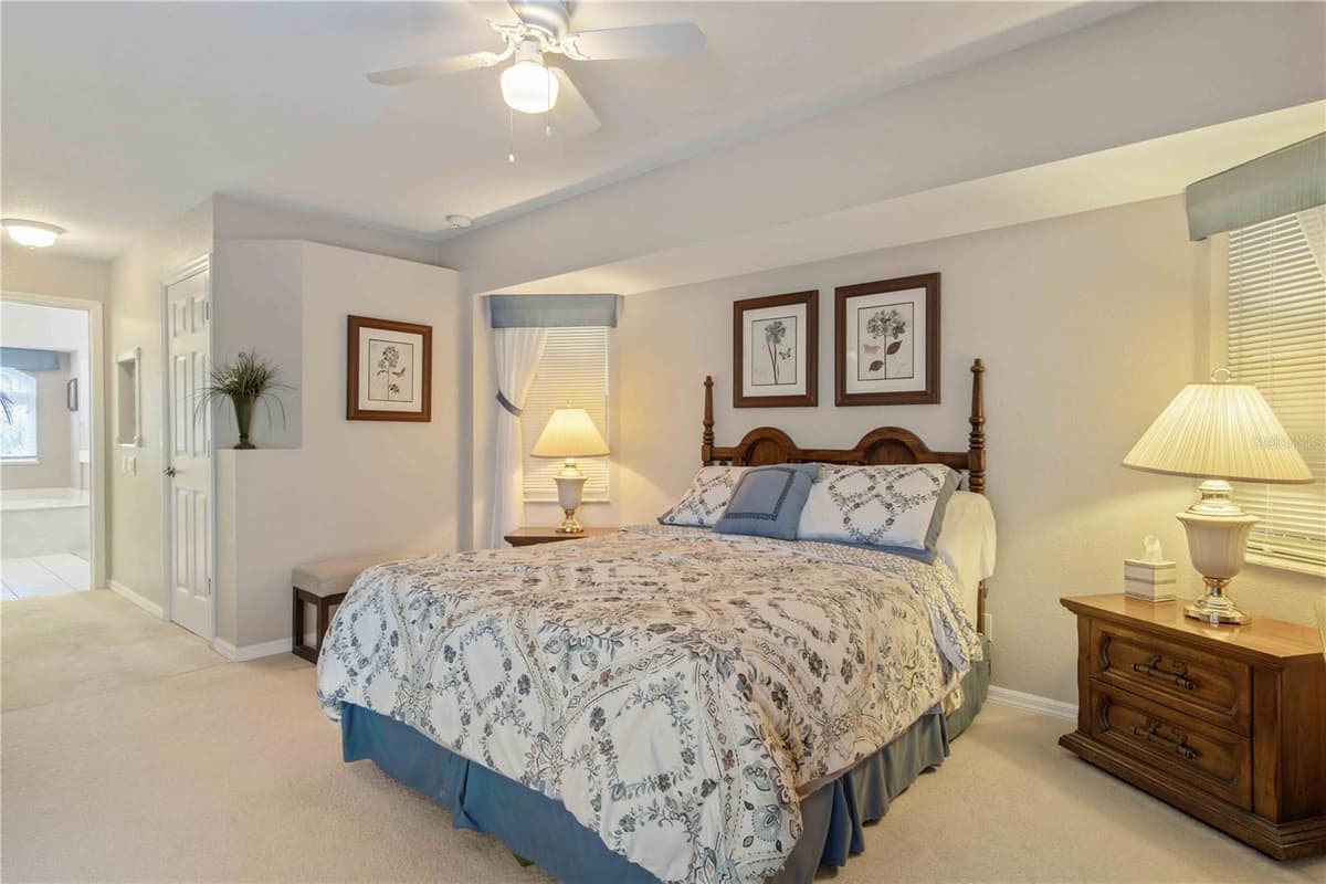 4875 HANSARD AVENUE — photo 37 of 66