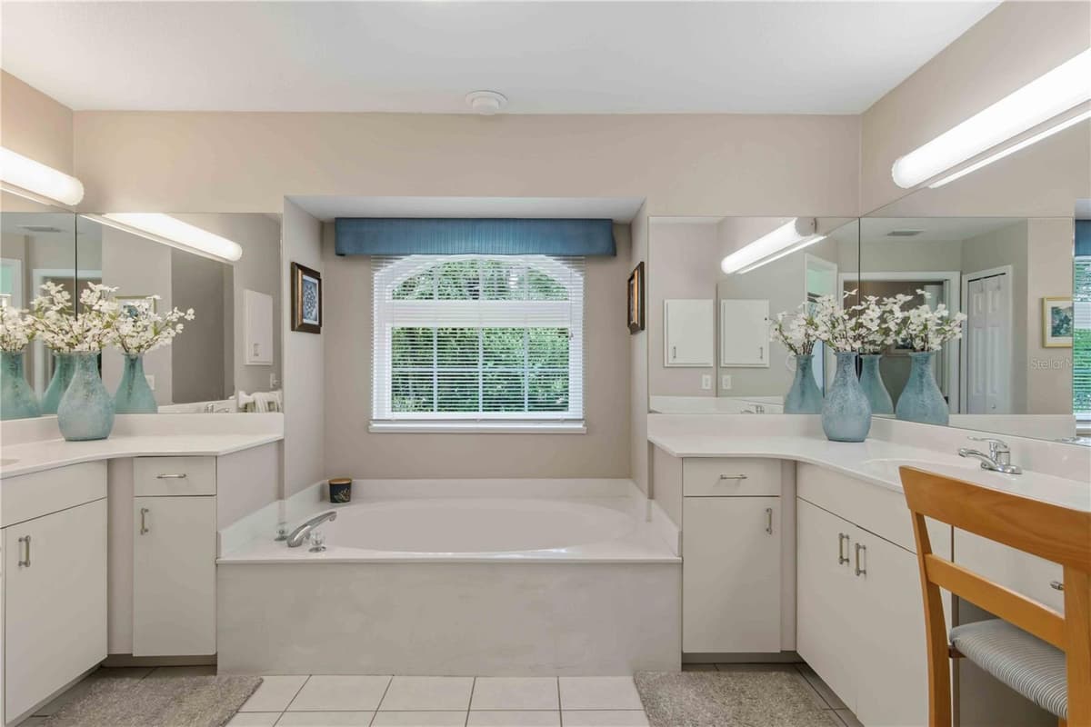 4875 HANSARD AVENUE — photo 39 of 66