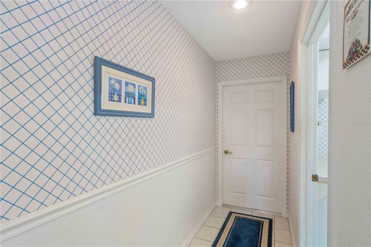 4875 HANSARD AVENUE — photo 49 of 66