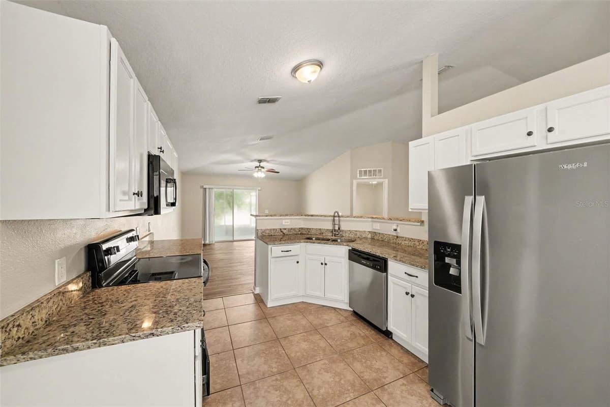 2208 NICOLLETT WAY — photo 10 of 23