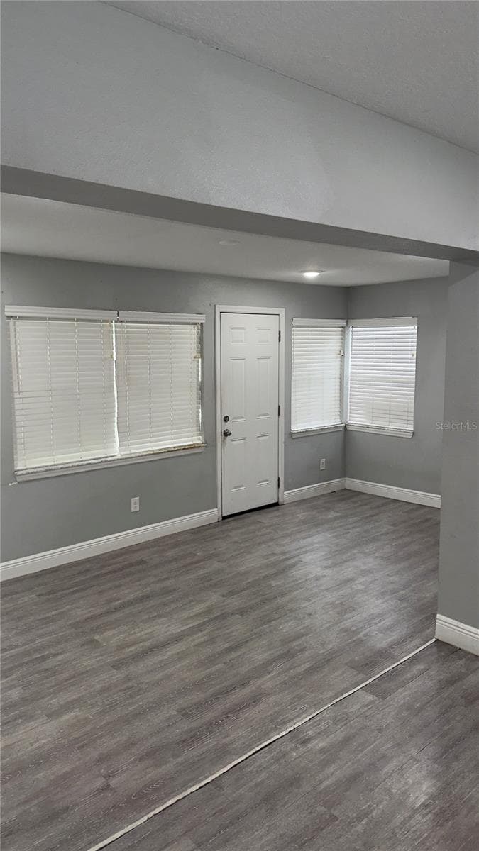 17 SOLANDRA DRIVE — photo 6 of 11