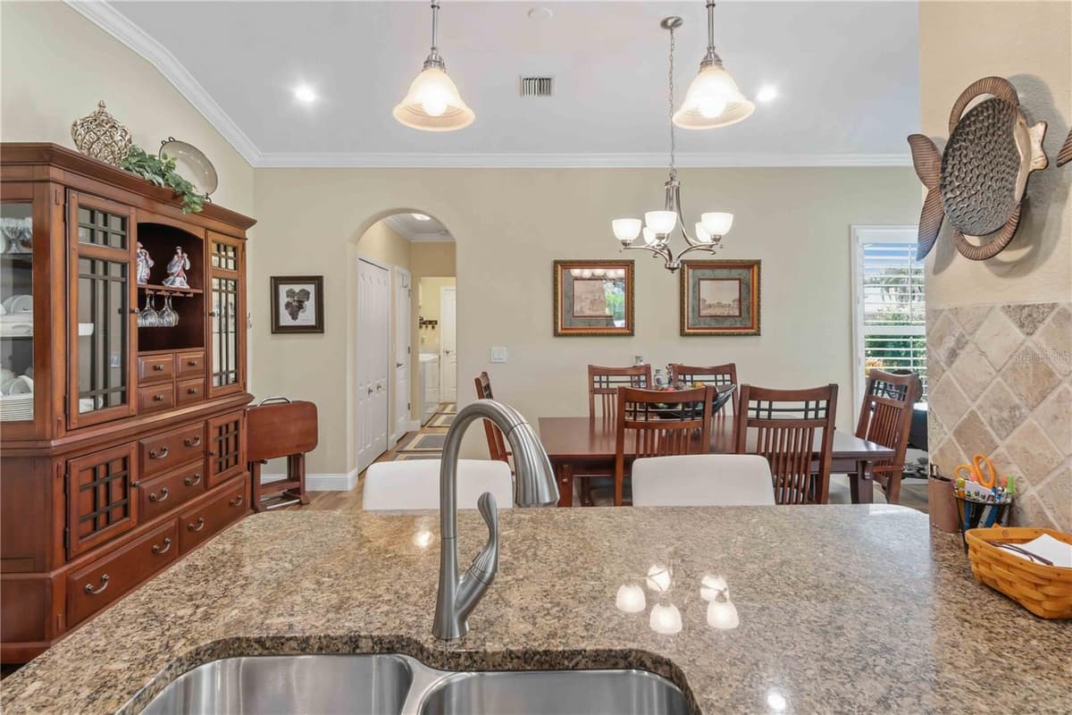 1001 TOPELIS DRIVE — photo 17 of 55