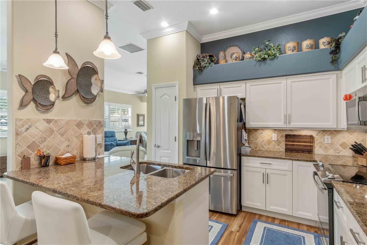 1001 TOPELIS DRIVE — photo 19 of 55