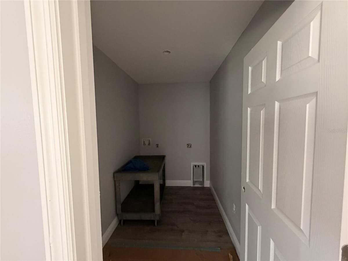 865 28TH STREET — photo 17 of 18