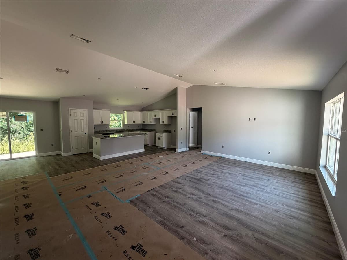 865 28TH STREET — photo 3 of 18