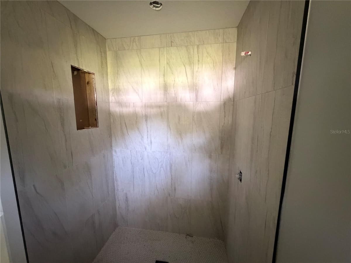 865 28TH STREET — photo 15 of 18