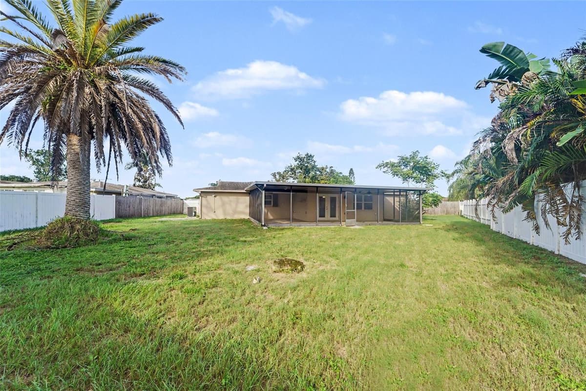 5751 DOLORES DRIVE — photo 14 of 15