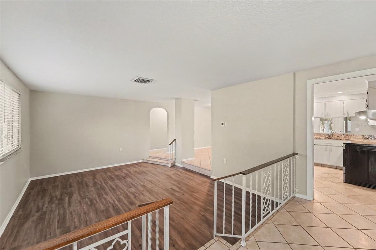 5751 DOLORES DRIVE — photo 4 of 15