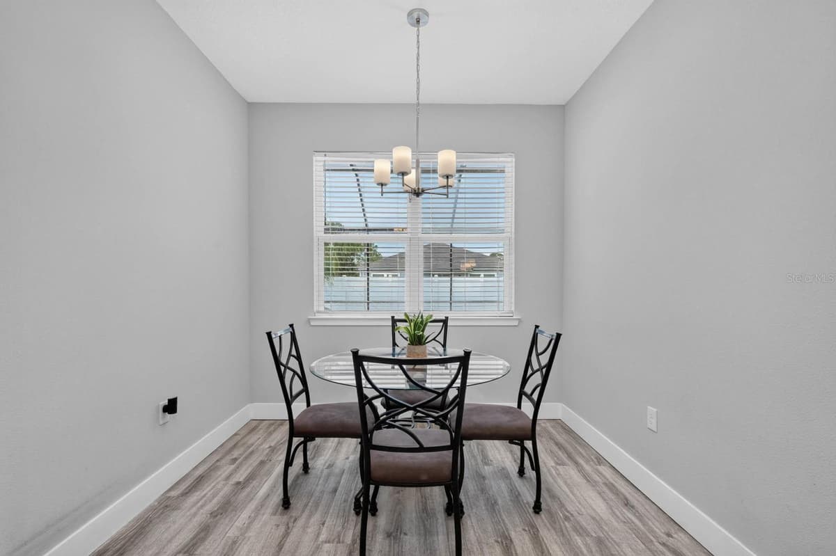 20 PICKCANE LANE — photo 13 of 40
