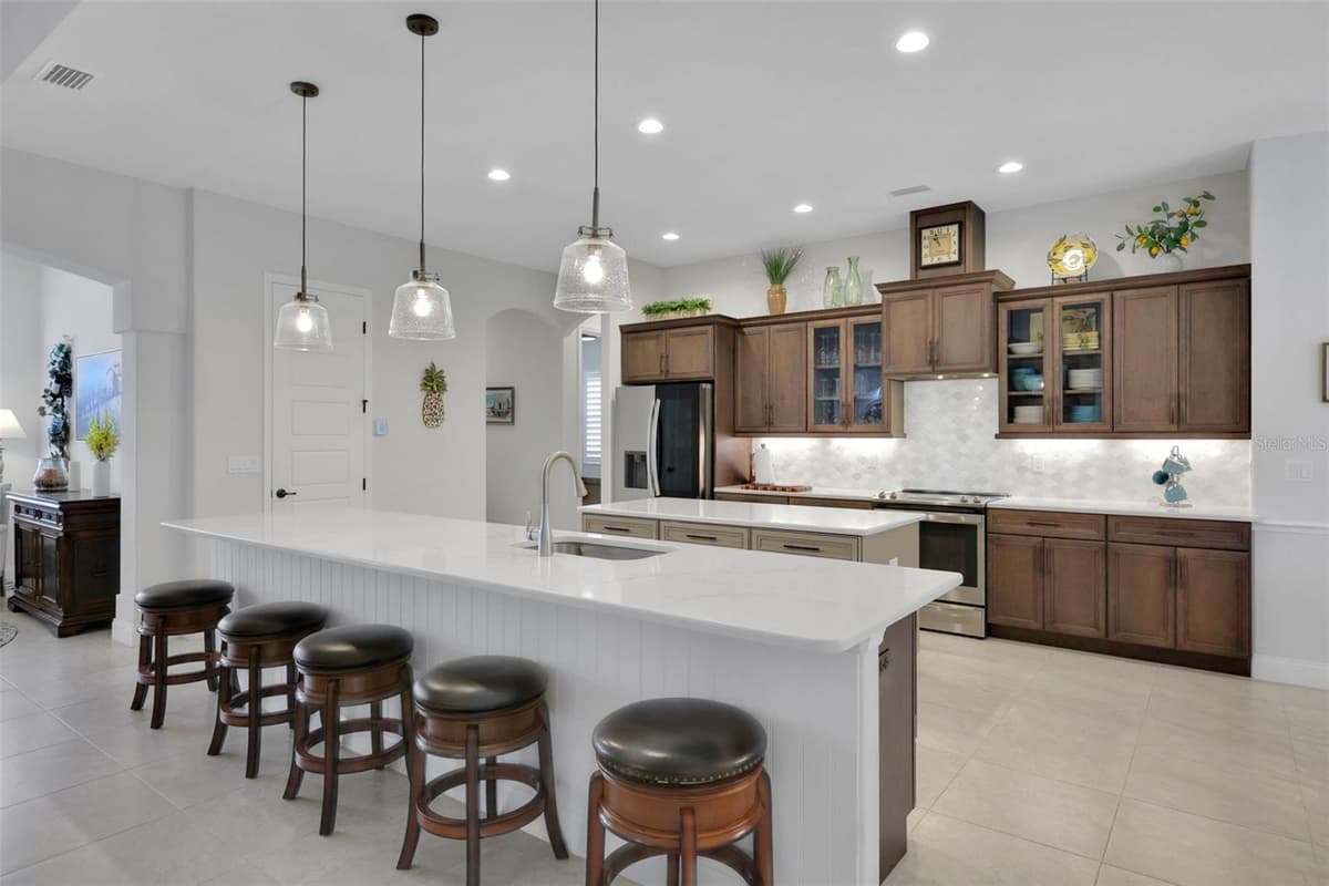 142 PORTOFINO BLVD — photo 12 of 45