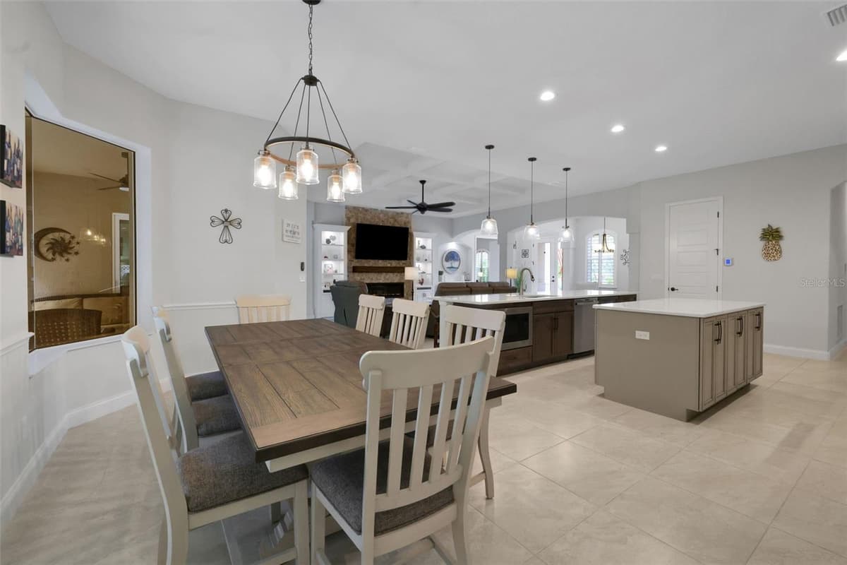 142 PORTOFINO BLVD — photo 18 of 45