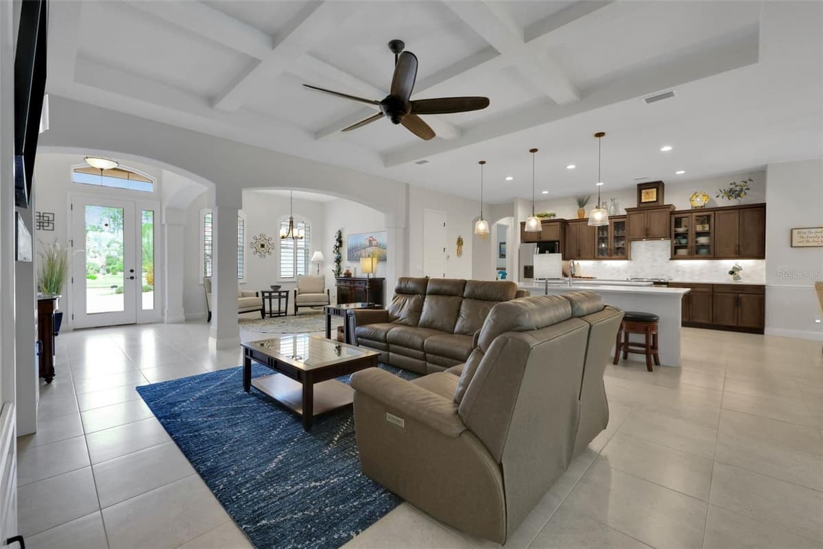 142 PORTOFINO BLVD — photo 6 of 45