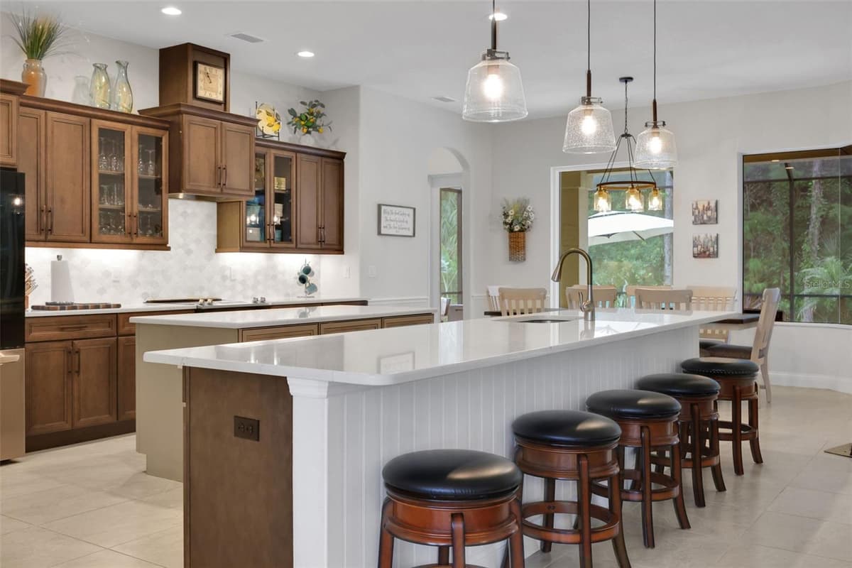 142 PORTOFINO BLVD — photo 10 of 45