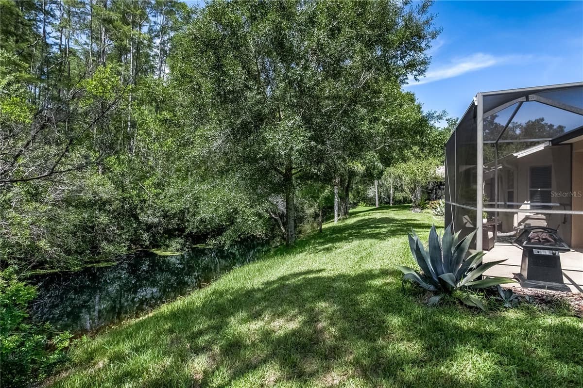 7235 CLEOPATRA DRIVE — photo 2 of 31