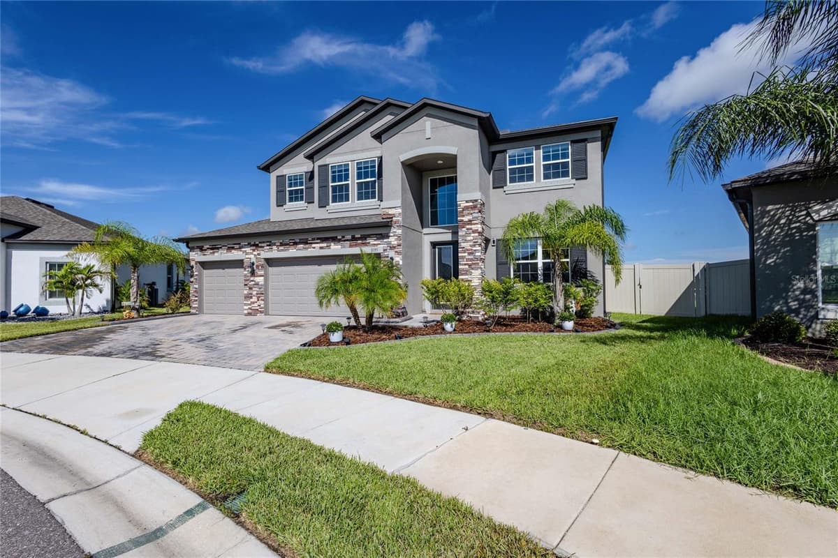 3195 KING FERN DRIVE — photo 5 of 100