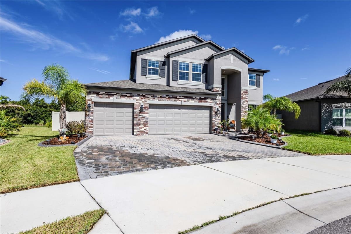 3195 KING FERN DRIVE — photo 4 of 100