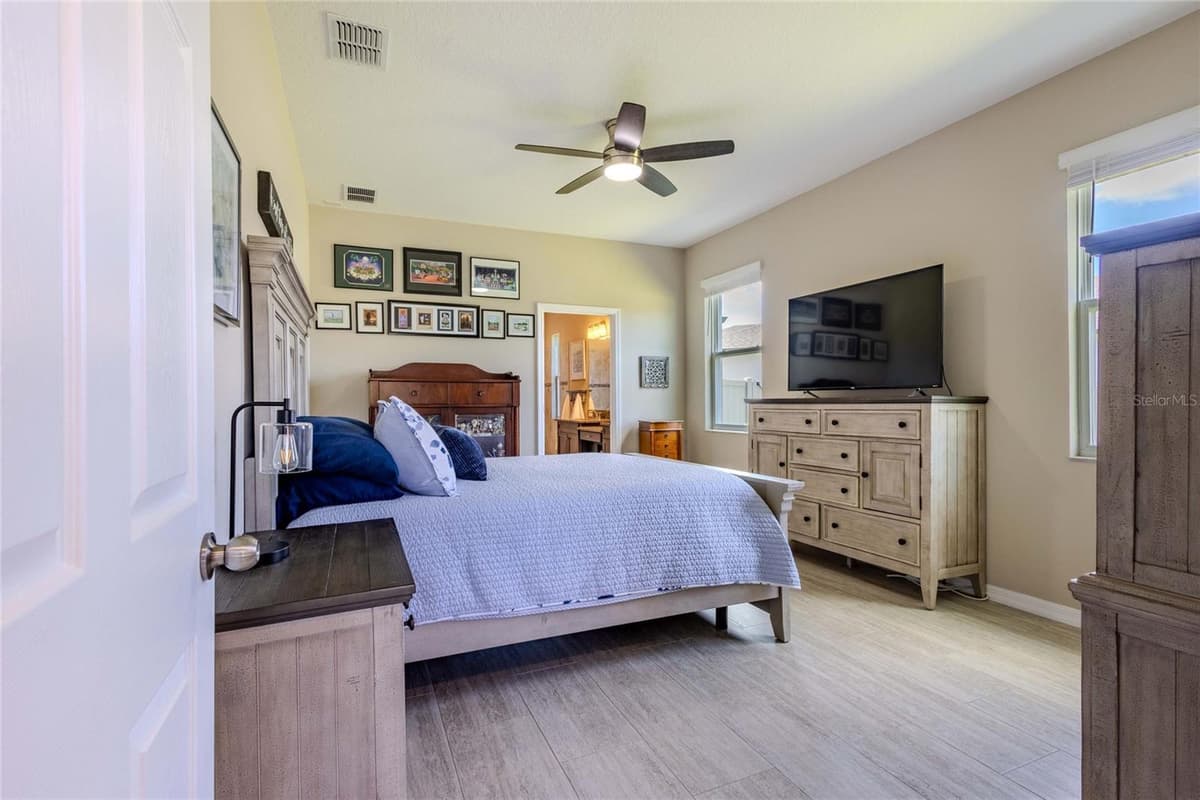 3195 KING FERN DRIVE — photo 23 of 100