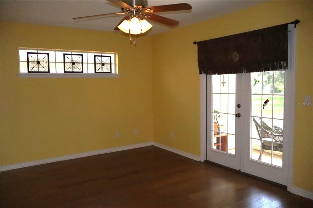 2332 18 CIRCLE — photo 12 of 21