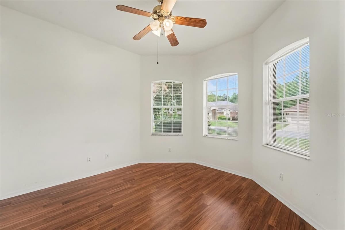 48 CACTUS STREET — photo 15 of 30