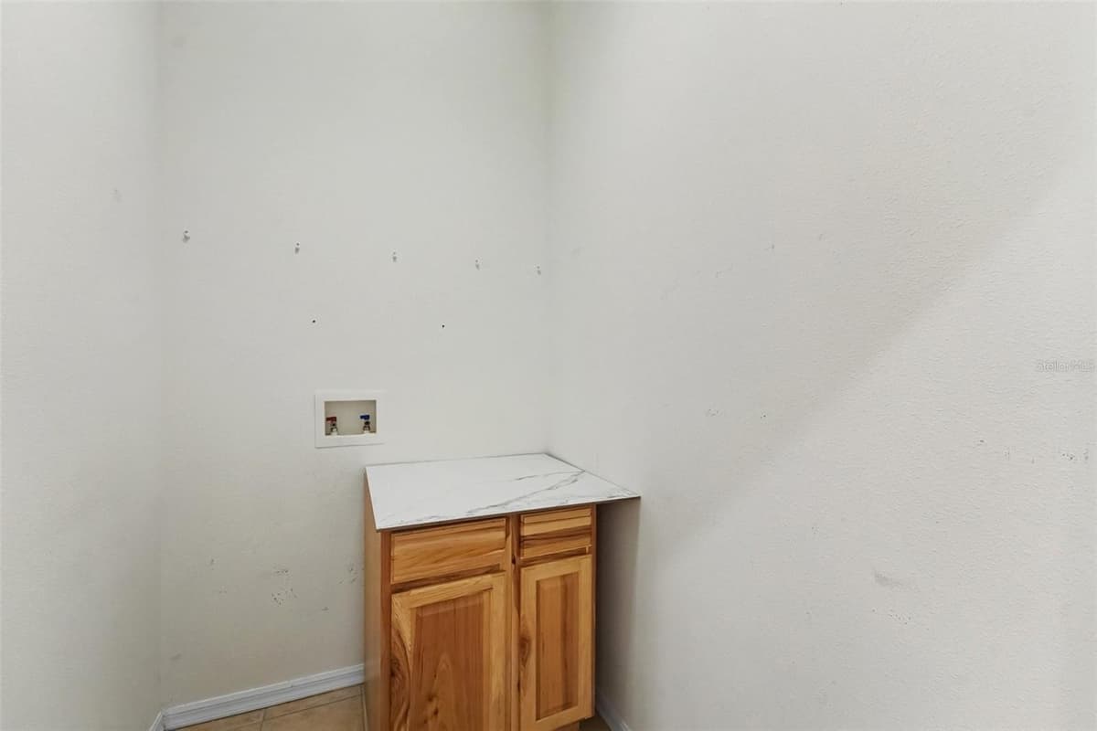 48 CACTUS STREET — photo 26 of 30