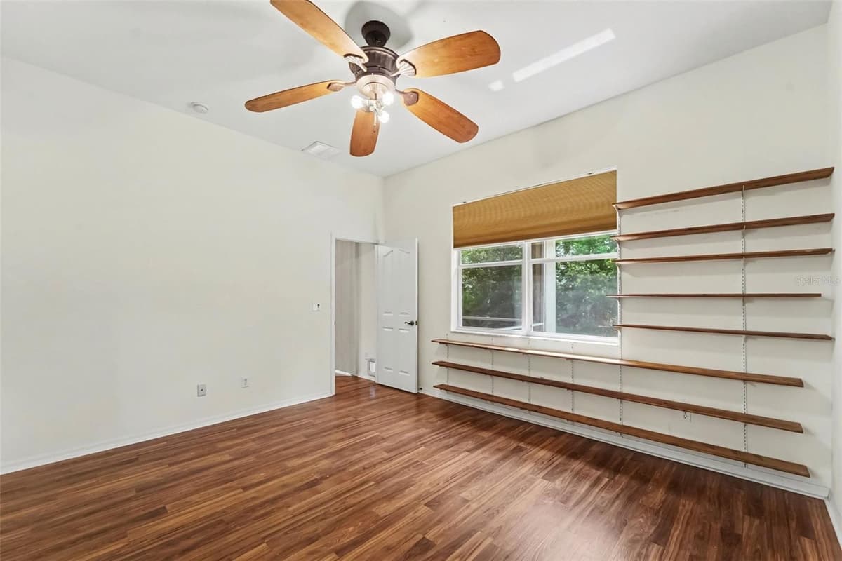 48 CACTUS STREET — photo 16 of 30