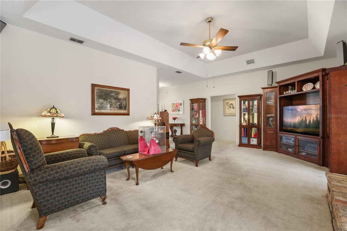 5410 RUSTIC PINE COURT — photo 6 of 54