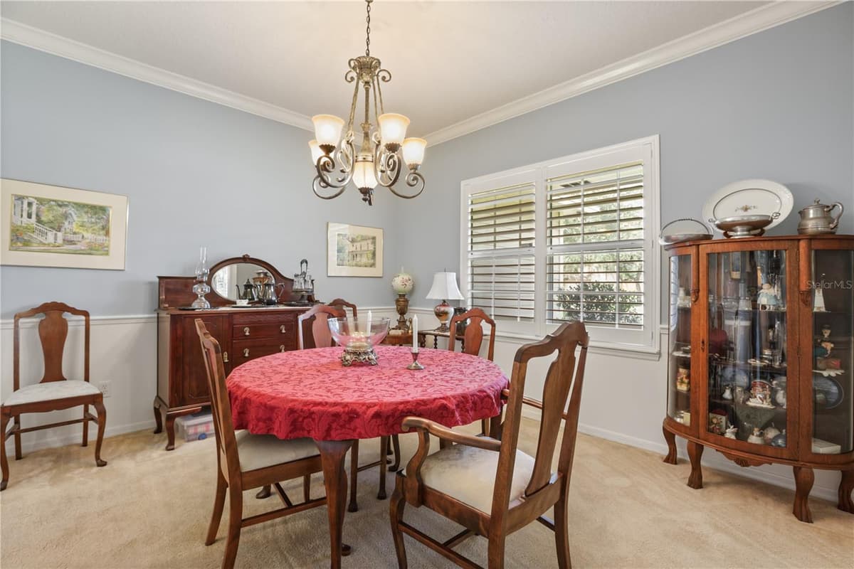 5410 RUSTIC PINE COURT — photo 11 of 54