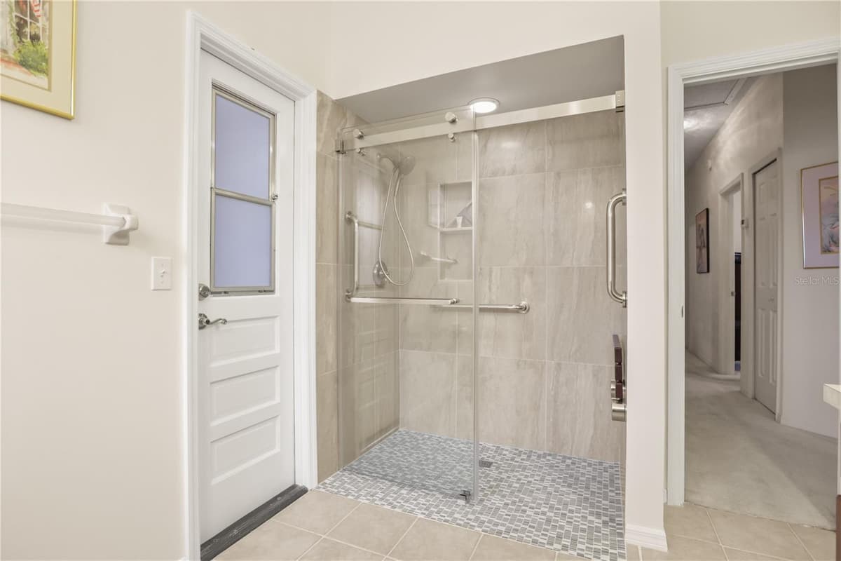 5410 RUSTIC PINE COURT — photo 33 of 54