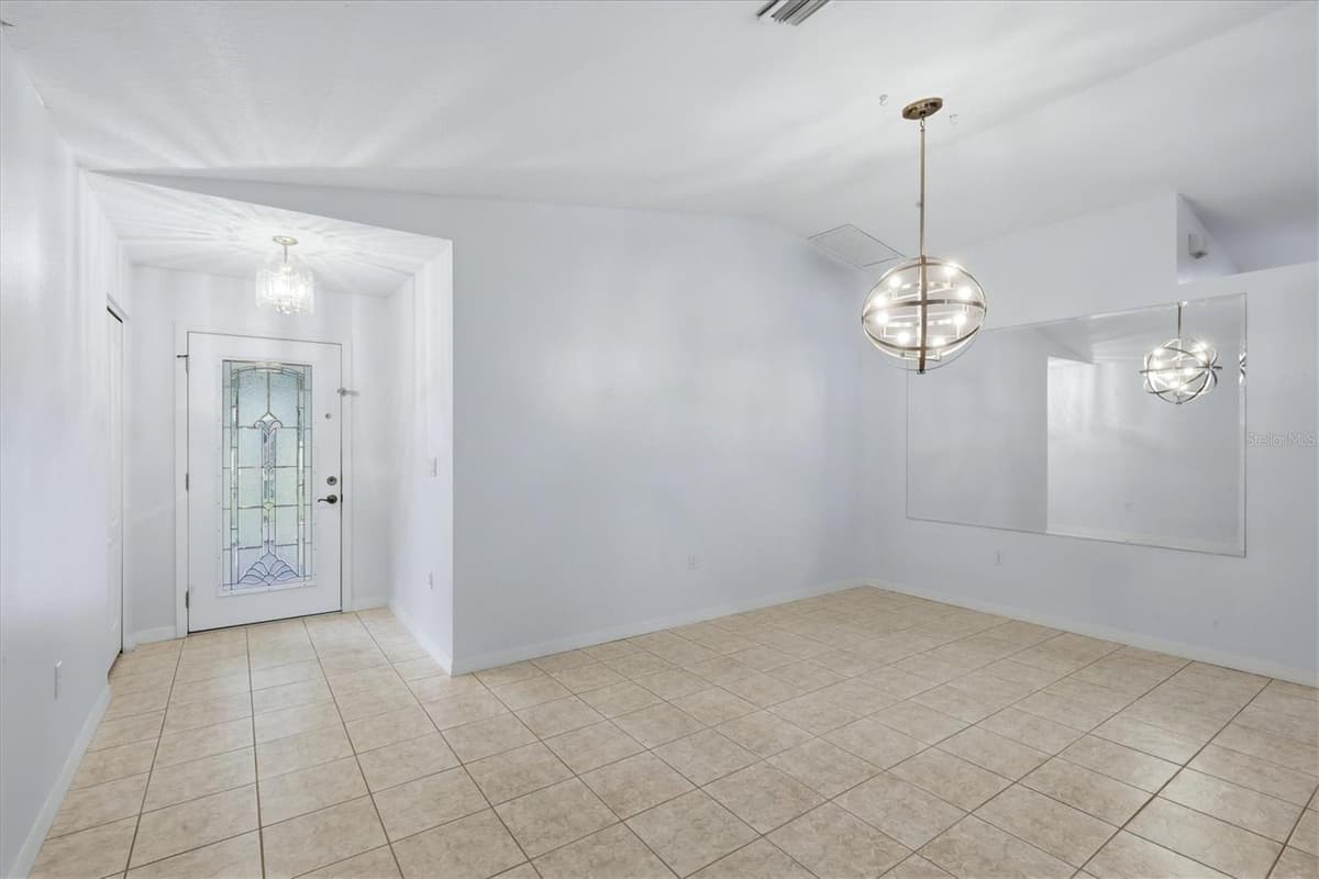 4380 IOLA DRIVE — photo 5 of 34