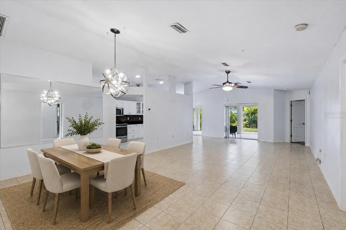4380 IOLA DRIVE — photo 7 of 34