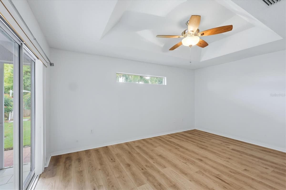 4380 IOLA DRIVE — photo 16 of 34