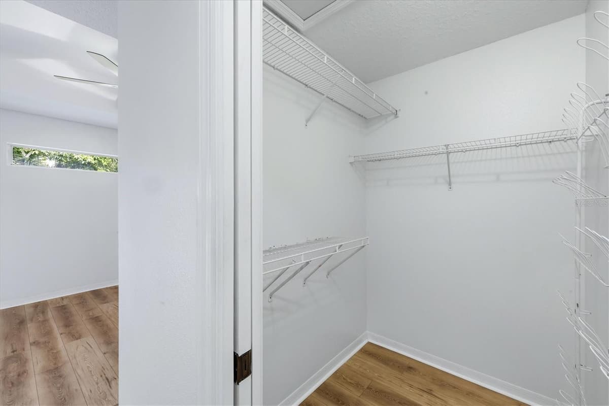 4380 IOLA DRIVE — photo 20 of 34