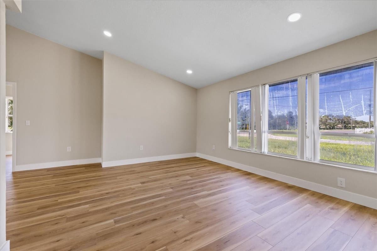 120 FOUNTAIN COURT — photo 20 of 47