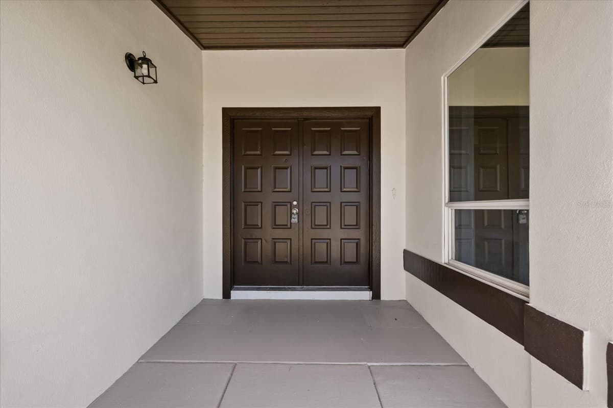 120 FOUNTAIN COURT — photo 6 of 47