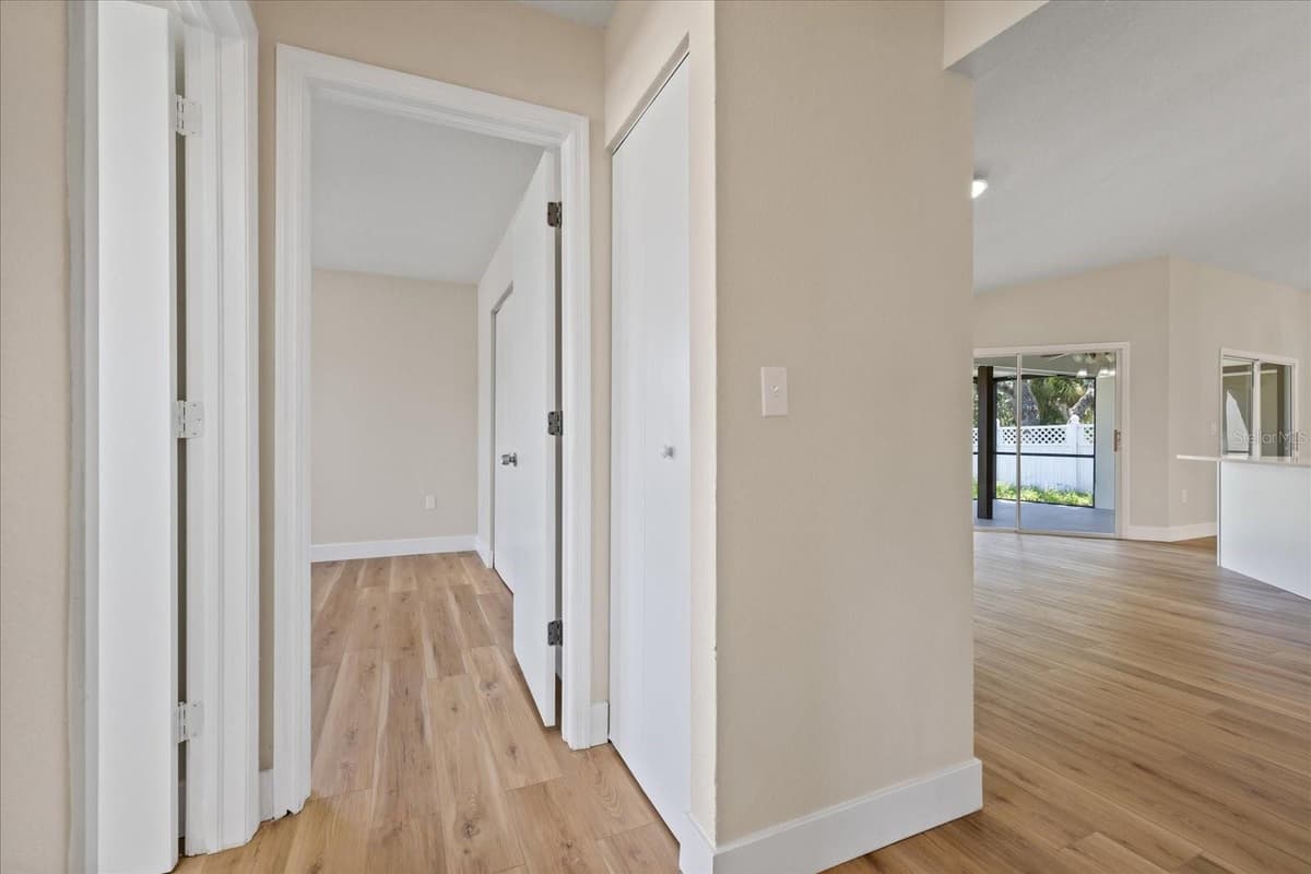 120 FOUNTAIN COURT — photo 31 of 47