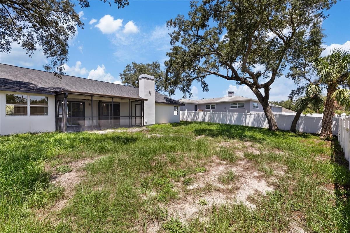 120 FOUNTAIN COURT — photo 41 of 47
