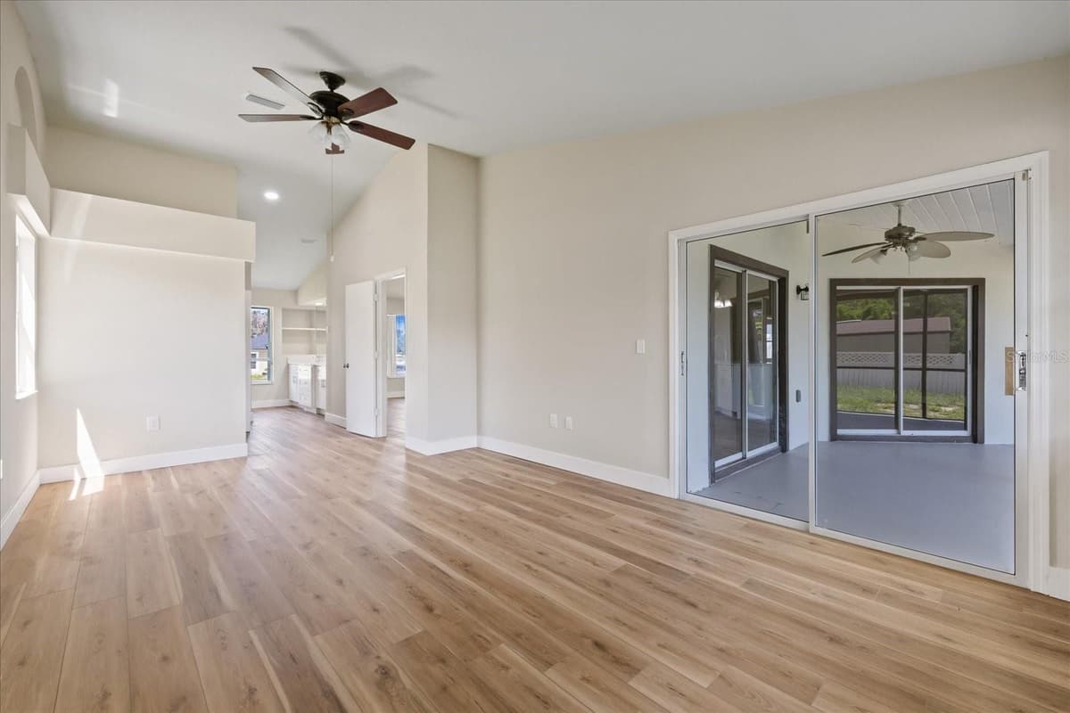 120 FOUNTAIN COURT — photo 23 of 47