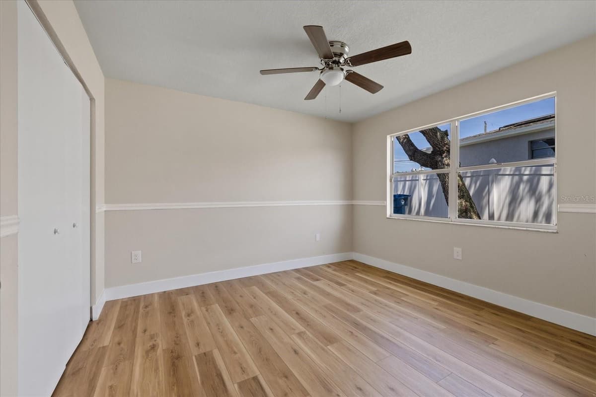 120 FOUNTAIN COURT — photo 29 of 47