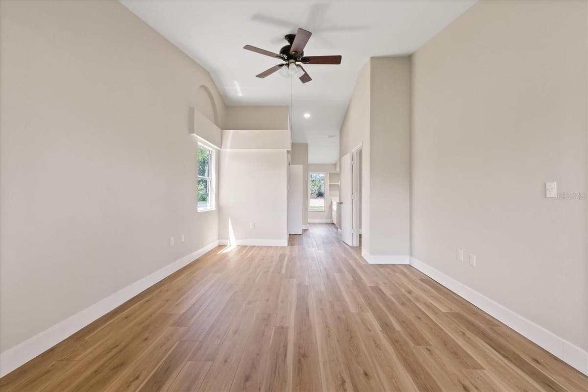120 FOUNTAIN COURT — photo 24 of 47