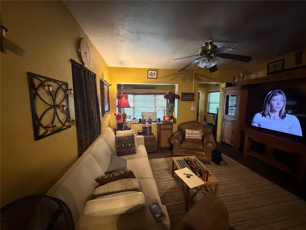 4108 DELRAY AVENUE — photo 17 of 23