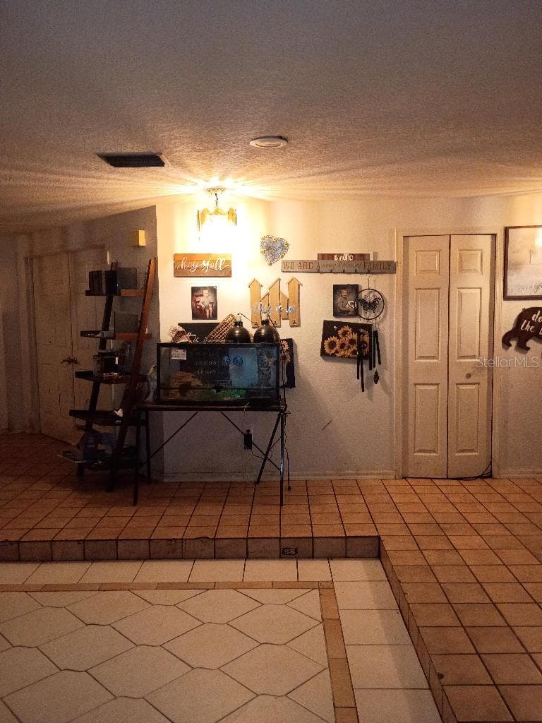 1826 COUNTY ROAD 661 — photo 7 of 22
