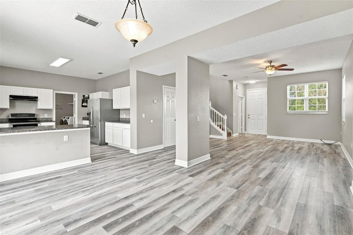4563 PHILADELPHIA CIRCLE — photo 5 of 30