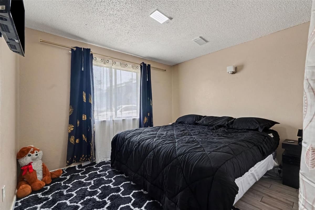 4008 CORTEZ DRIVE — photo 21 of 37