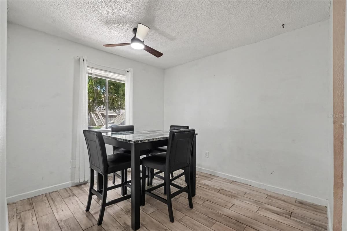 4008 CORTEZ DRIVE — photo 14 of 37