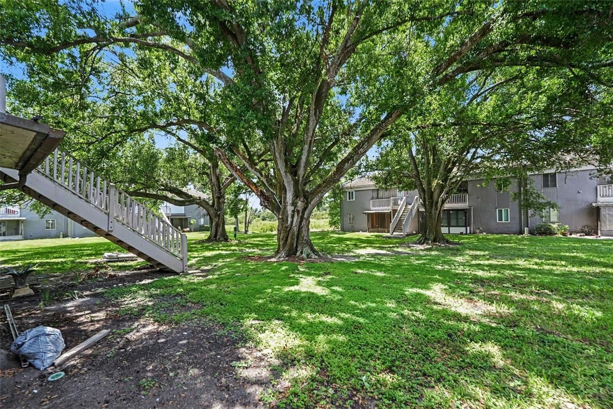 4008 CORTEZ DRIVE — photo 28 of 37