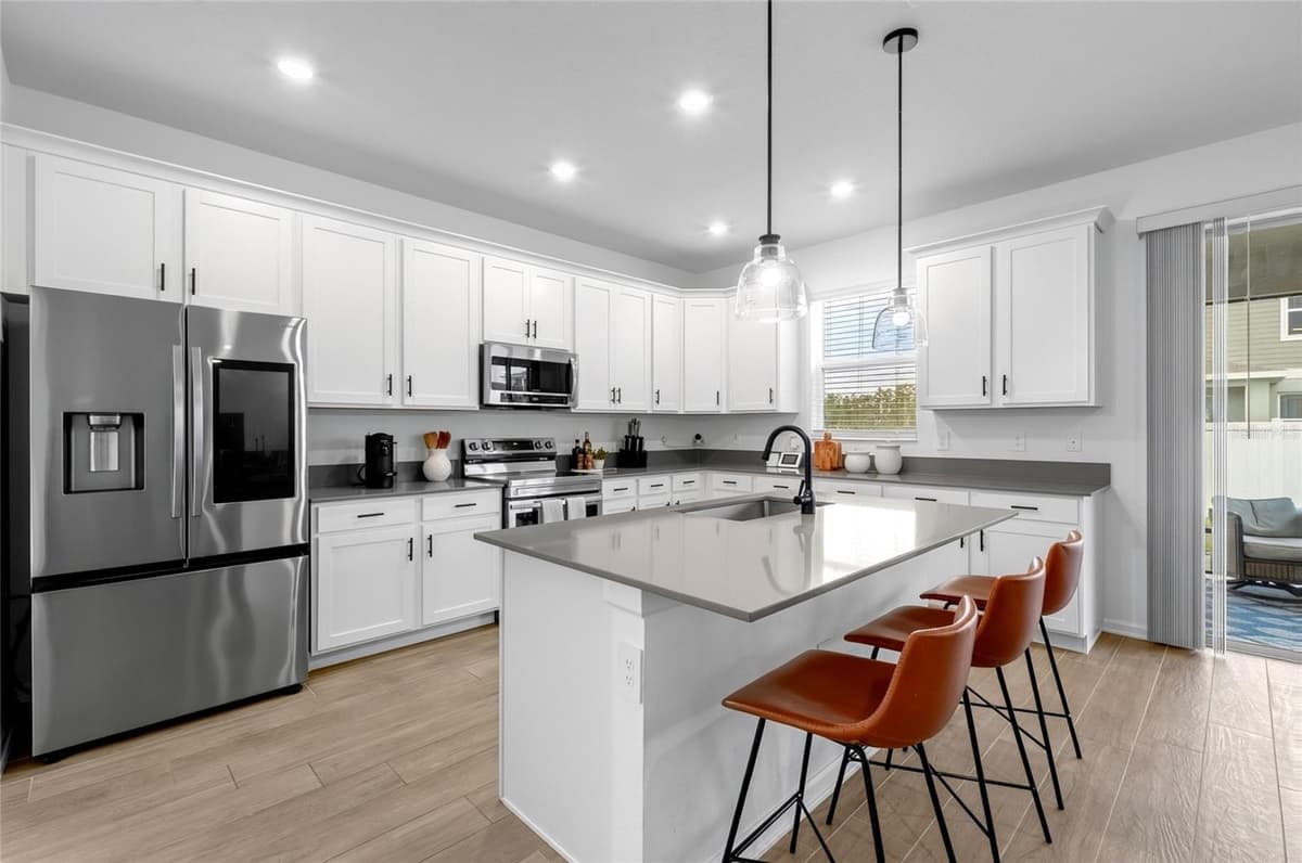 11168 GREAT ROCK STREET — photo 10 of 55