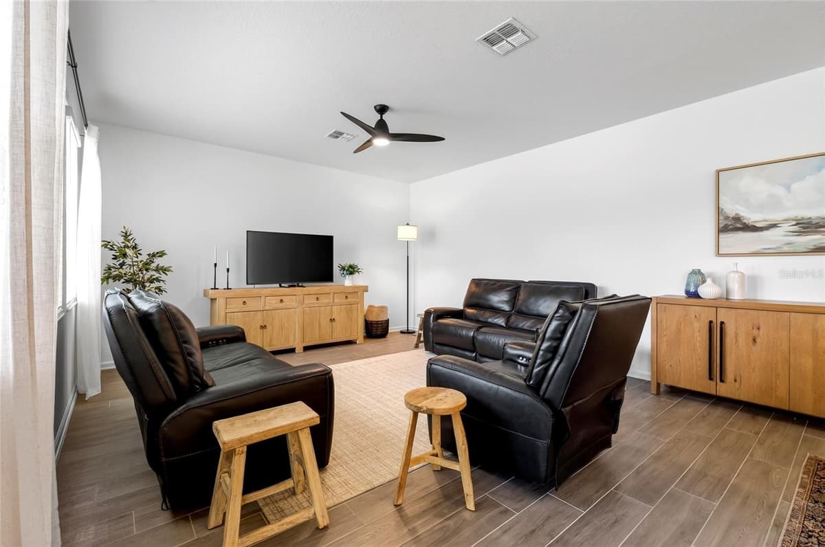 11168 GREAT ROCK STREET — photo 17 of 55