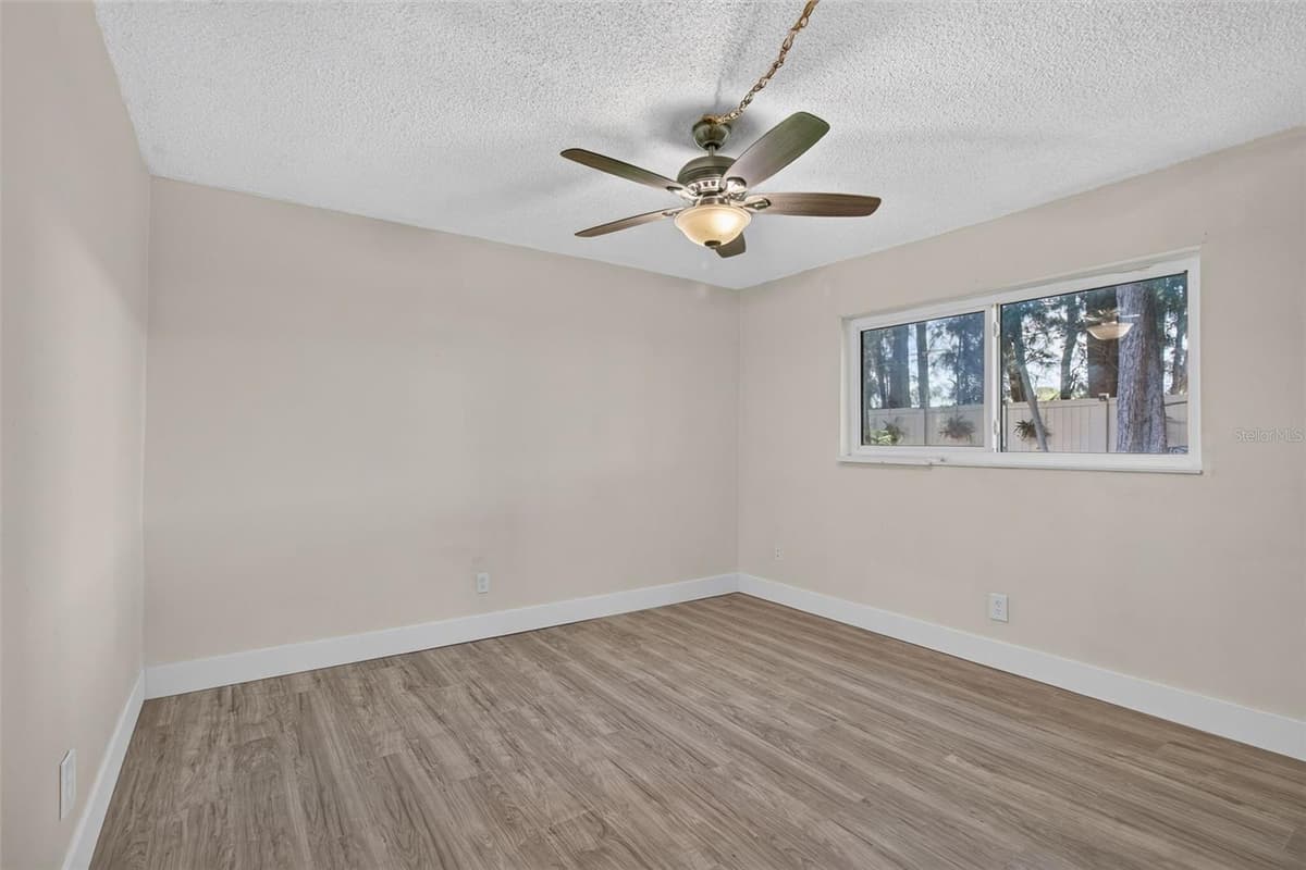 4500 BAY DRIVE — photo 19 of 36