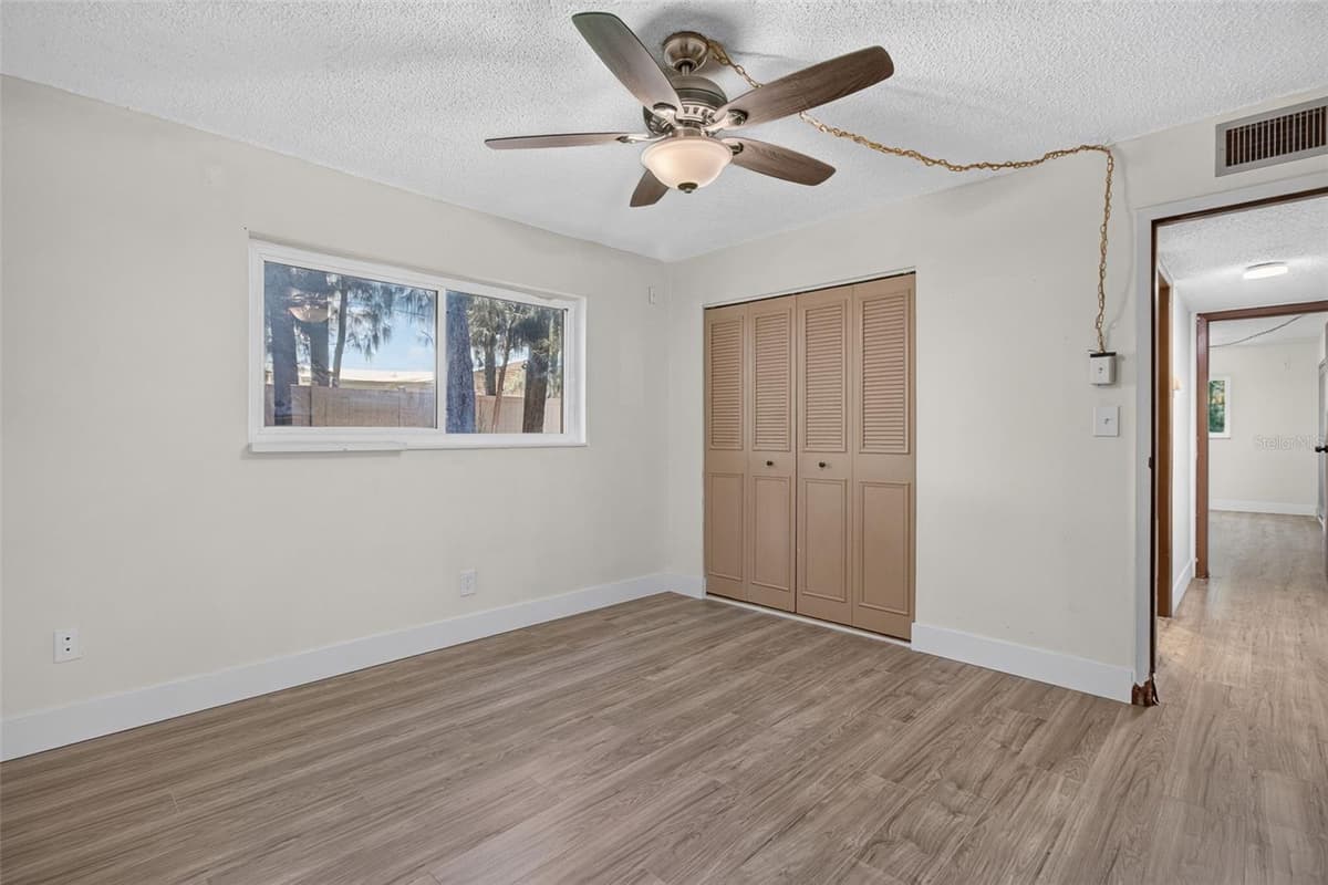 4500 BAY DRIVE — photo 18 of 36